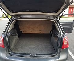 Volkswagen golf commercial 2008 - Image 10/10