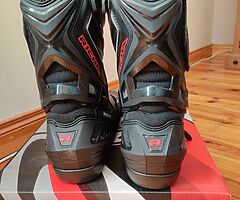 Richa motorcycle boots size 9