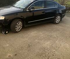 08 PASSAT FOR BREAKING (Black and Grey colour