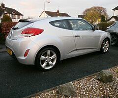 2013 Hyundai Veloster - Image 4/10
