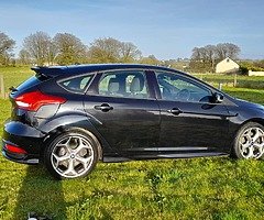 Ford Focus ST - Image 7/10