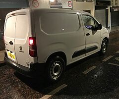 2019 Peugeot Partner - Image 6/10