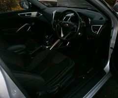 2013 Hyundai Veloster - Image 8/10