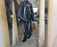 Alpinestar Leather motorbike suit new with tags