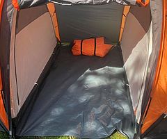 Aventura 4 man tent - Image 7/9