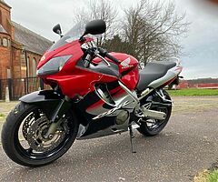 2004 Honda CBR 600 F4i - Image 8/10