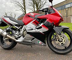 2004 Honda CBR 600 F4i - Image 6/10