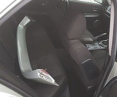 04 is200 for sale - Image 9/10