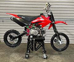2013 Stomp pitbike 125