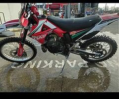 06 gas gas 200 2 stroke may swap cash either way try me