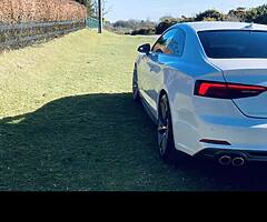 Audi A5 black edition styling 2018 Audi service history 55,000mi in a stunning glacier white automat - Image 4/10