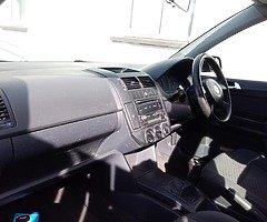 Volkswagen polo twist 1.4 manual 5 door - Image 6/8