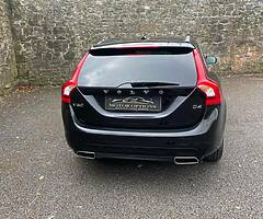 2017 Volvo V60 2.0 diesel - Image 6/10