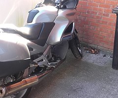 Honda deauville 650nt