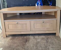 Oak TV unit and Lamp table - Image 4/4