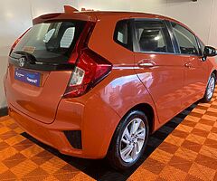 2017 HONDA JAZZ 1.3 SE NAVI I-VTEC ** FULL HONDA HISTORY * BUY FROM HOME TODAY / FREE DELIVERY - Image 3/8