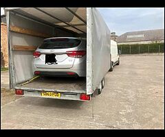 Curtain box trailer