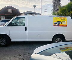 2022 Chevrolet Express - Image 7/10
