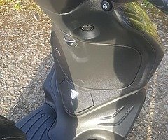 2016 Piaggio Fly - Image 4/9