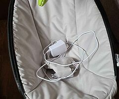 Mamaroo bouncer