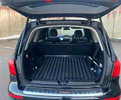 Mercedes Gl - Image 7/10