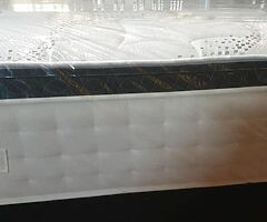 Wh Mattress - Image 4/10