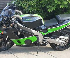 1999 Kawasaki ZXR