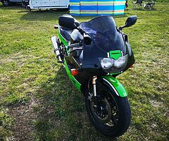 1999 Kawasaki ZXR