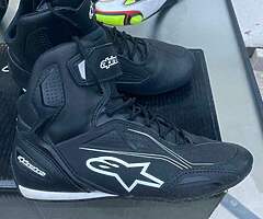 Alpinestars boots