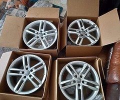 18 rs6 5x112  4 like brand new alloys and no tyres  and no cracks or weld or etc