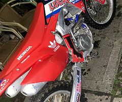 2017 crf 250r for sale pm for details