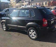 06 Hyundai Tuscan - Image 4/5