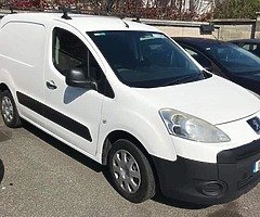 12 Peugeot Partner