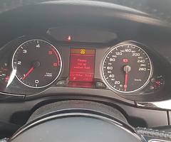 S Line Audi A4 Automatic - Image 6/10