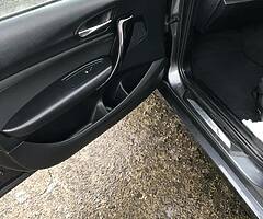 2.0 bmw 1 serious low km - Image 9/10