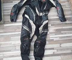 Rst suite needs zip fixed the rest like new