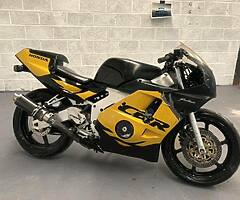 Honda CBR 250RR MC22