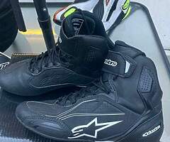 Alpinestars boots