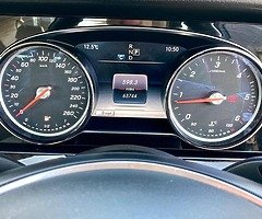 E class selling for my friend - Image 3/10