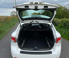 2010 Toyota Avensis - Image 9/10