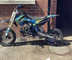 125 M2r clutch like new