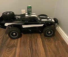 Baja 5t King Motor's two-wheel-drive truck.