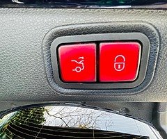 181 MERCEDES E 220 PREMIUM - Image 5/6