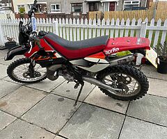 2005 Aprilia MX - Image 4/6