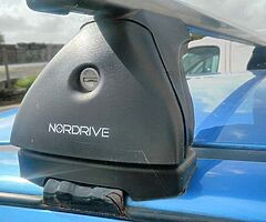 Nissan Qashqai Roof Bars - Image 3/5