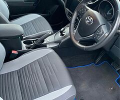 Toyota Auris Hybrid - Image 9/10