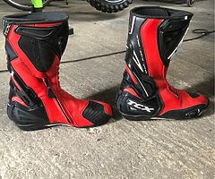 TCX BOOTS