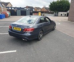 Mercedes Benz E300 BlueTEC Hybrid AMG Night Ed - Image 5/8