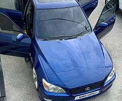 Lexus is200 - Image 4/8