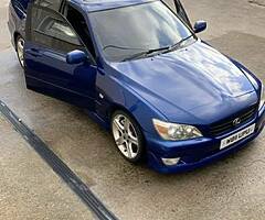 Lexus is200 - Image 8/8